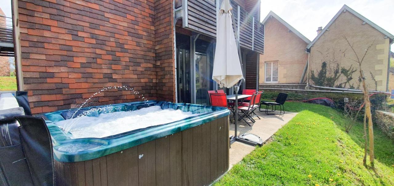 Appartamento Plein Sud avec Jacuzzi Privatif et parking privé Sarlat Esterno foto