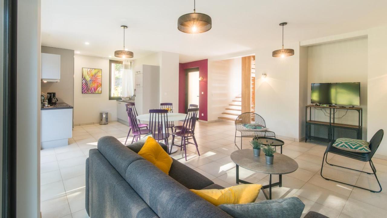 Appartamento Plein Sud avec Jacuzzi Privatif et parking privé Sarlat Esterno foto
