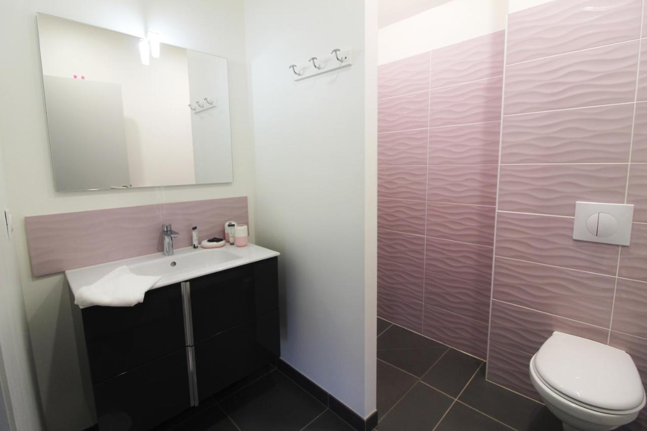 Appartamento Plein Sud avec Jacuzzi Privatif et parking privé Sarlat Esterno foto